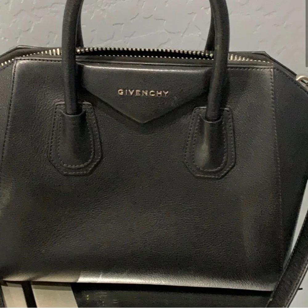 Givenchy bag - Picture 3 of 9